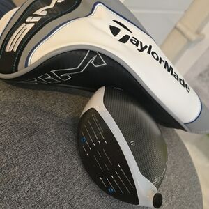 Taylor Made SIM Driver HEAD 10.5 W/ Headcover